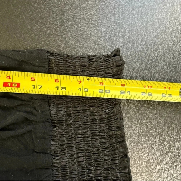 Women's Small Black Top Y2K Puff Sleeve Smocked Waist Buttons Crochet Whimsigoth - Picture 11 of 14